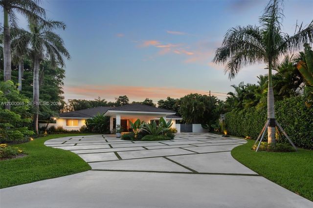 4800 Bay Point Rd, Miami, FL 33137