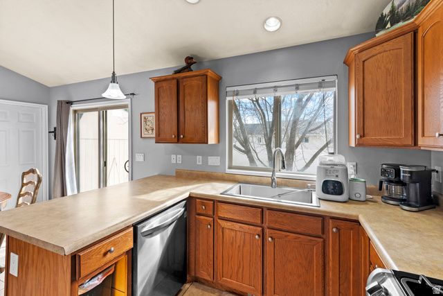 2146 E SHADOW DR, Eagle Mountain, UT 84005