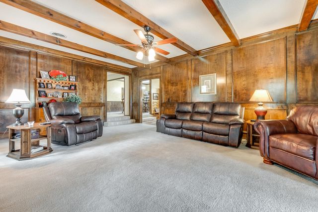 300 W 11th Street, Wheeler, TX 79096