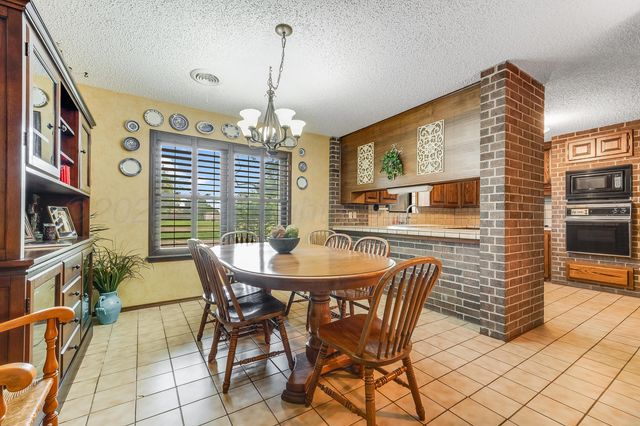 300 W 11th Street, Wheeler, TX 79096