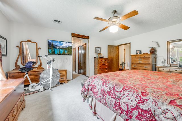 300 W 11th Street, Wheeler, TX 79096