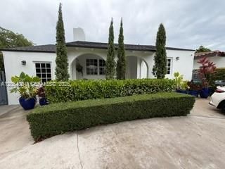 2451 SW 25th St, Miami, FL 33133