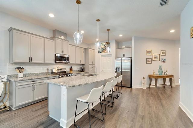 7423 SUNGOLD MEADOW COURT, Apollo Beach, FL 33572