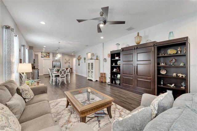 7423 SUNGOLD MEADOW COURT, Apollo Beach, FL 33572