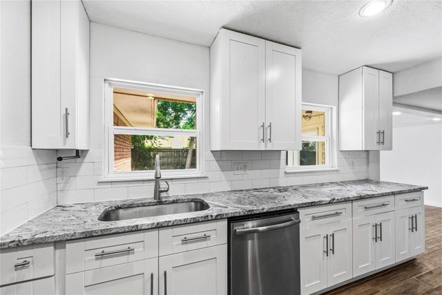 4513 W 43rd Street, Houston, TX 77092