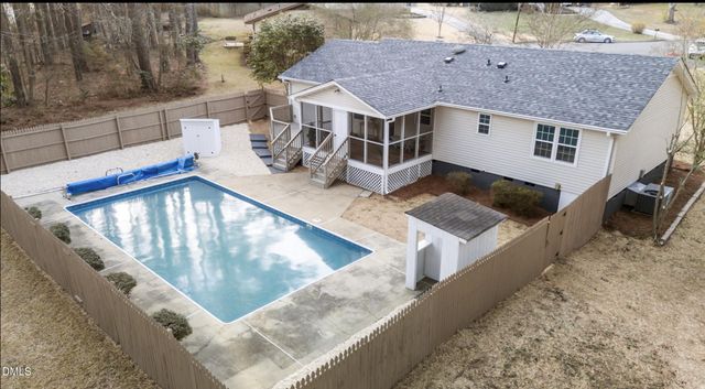 606 Hobson Wood Court, Garner, NC 27529