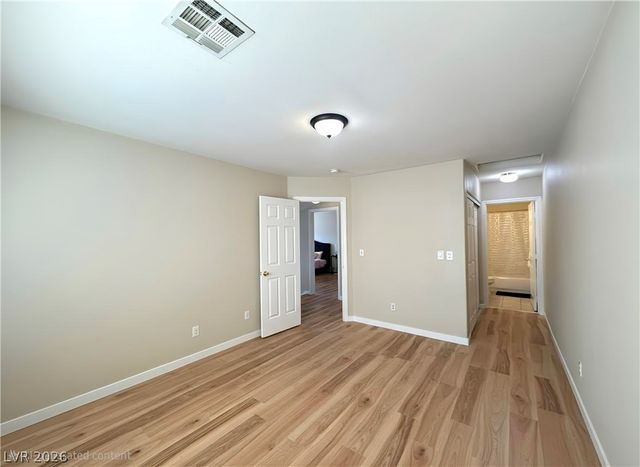 10164 Tree Bark Street, Las Vegas, NV 89183