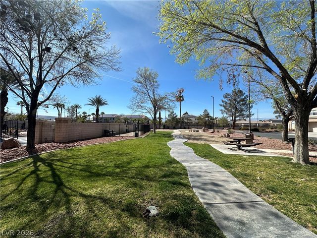 10164 Tree Bark Street, Las Vegas, NV 89183