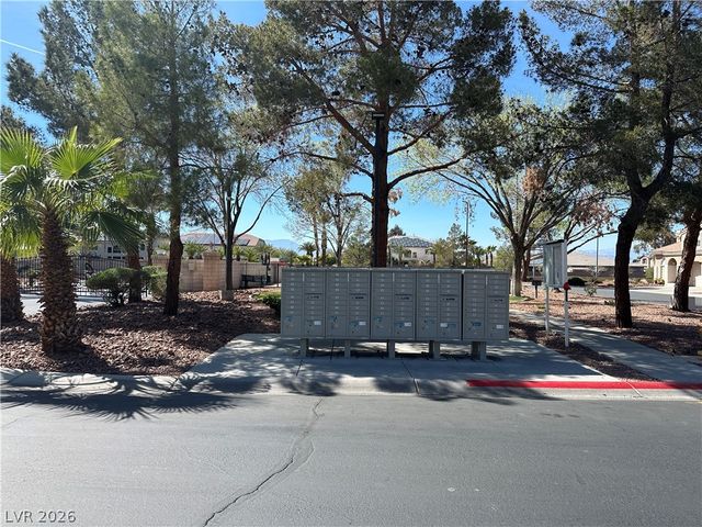 10164 Tree Bark Street, Las Vegas, NV 89183