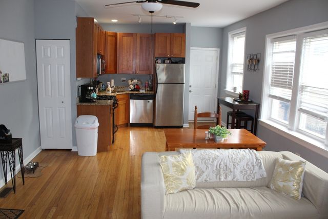 3745 W Argyle Street 1, Chicago, IL 60625