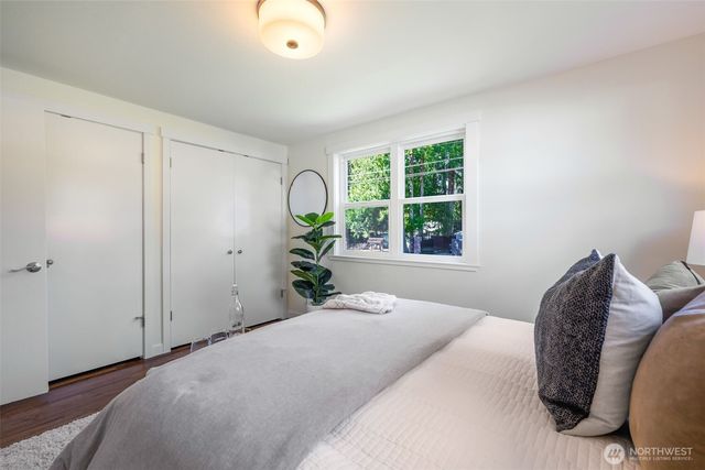 1557 NE 171st Street, Shoreline, WA 98155