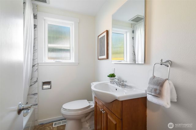 1557 NE 171st Street, Shoreline, WA 98155