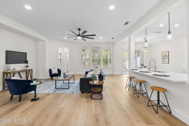 12114 JADE POINT Court, Jacksonville, FL 32218