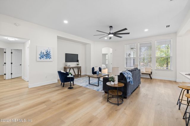 12114 JADE POINT Court, Jacksonville, FL 32218