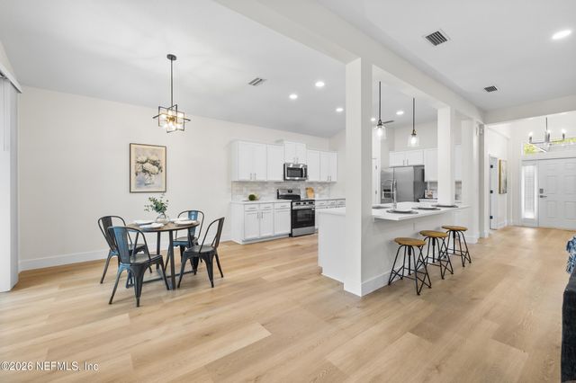 12114 JADE POINT Court, Jacksonville, FL 32218