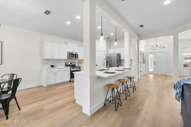 12114 JADE POINT Court, Jacksonville, FL 32218