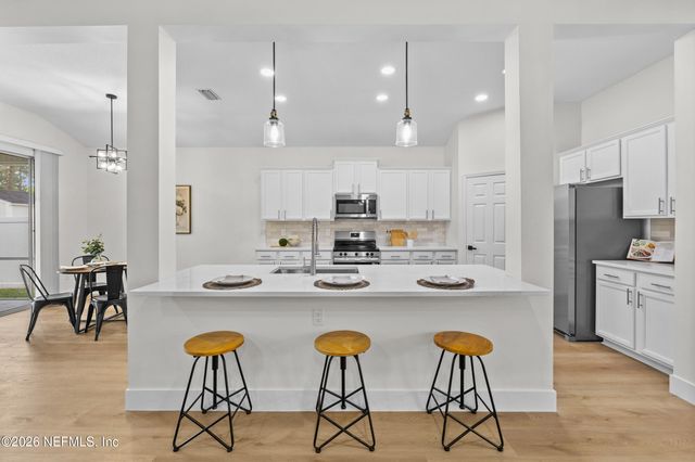 12114 JADE POINT Court, Jacksonville, FL 32218