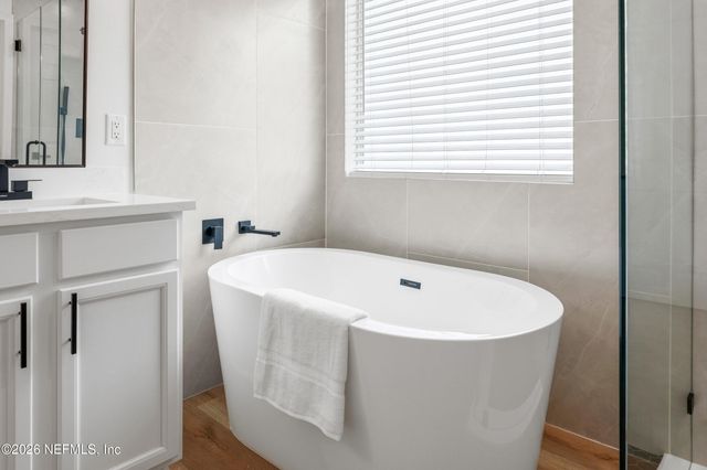 12114 JADE POINT Court, Jacksonville, FL 32218