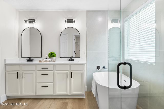 12114 JADE POINT Court, Jacksonville, FL 32218