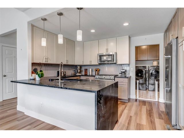 6105 Trailhead Rd, Highlands Ranch, CO 80130