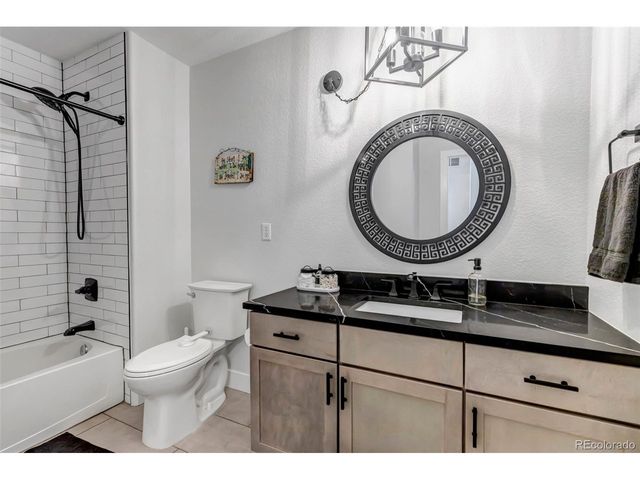 6105 Trailhead Rd, Highlands Ranch, CO 80130