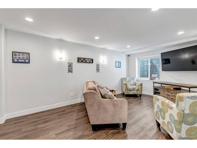 6105 Trailhead Rd, Highlands Ranch, CO 80130