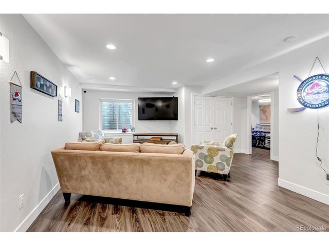 6105 Trailhead Rd, Highlands Ranch, CO 80130