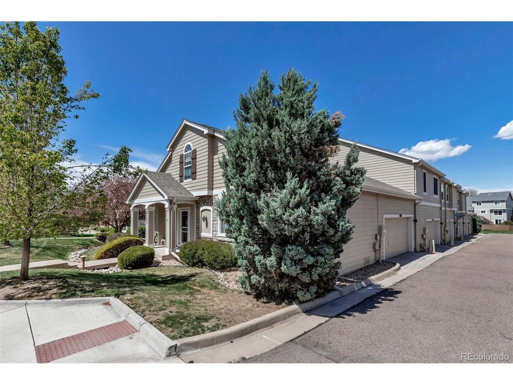 6105 Trailhead Rd, Highlands Ranch, CO 80130
