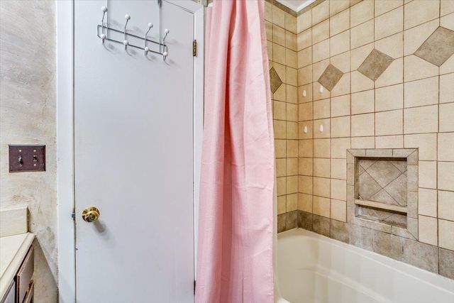 10 Argon Dr, Goddard, KS 67052