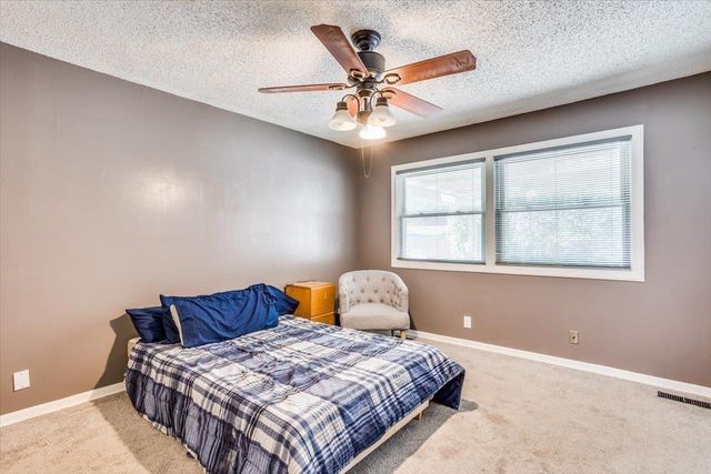 10 Argon Dr, Goddard, KS 67052