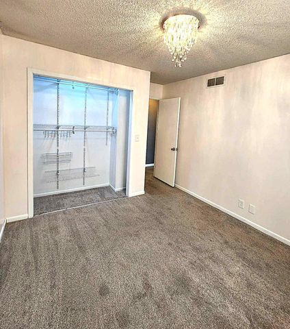 10 Argon Dr, Goddard, KS 67052