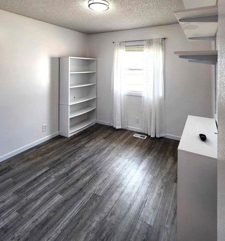 10 Argon Dr, Goddard, KS 67052