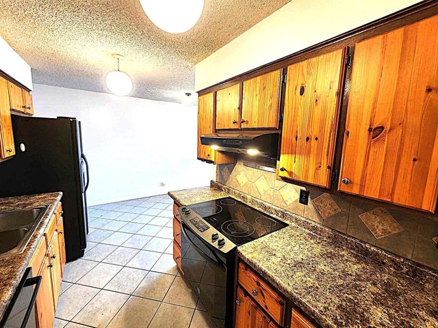 10 Argon Dr, Goddard, KS 67052