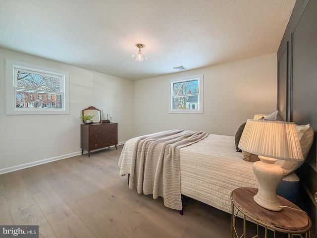 101 WALNUT LN, Yardley, PA 19067