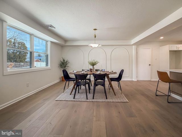 101 WALNUT LN, Yardley, PA 19067