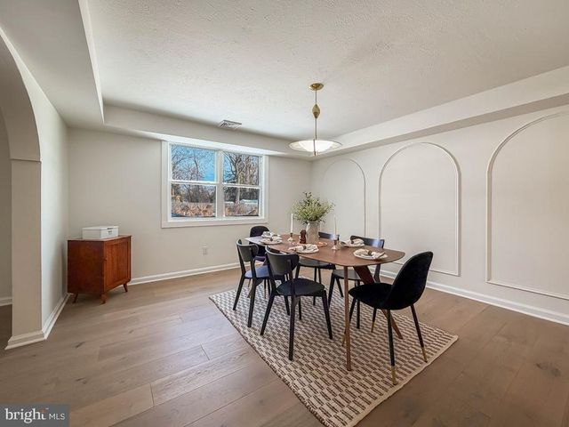 101 WALNUT LN, Yardley, PA 19067