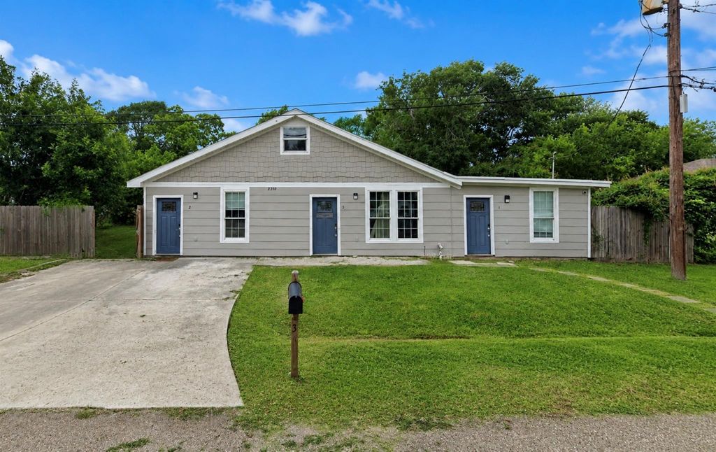 2310 12th Avenue 2, La Marque, TX 77568