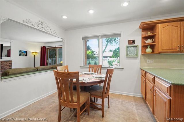 1437 Blairmoor Court, Grosse Pointe, MI 48236