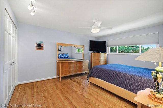 1437 Blairmoor Court, Grosse Pointe, MI 48236