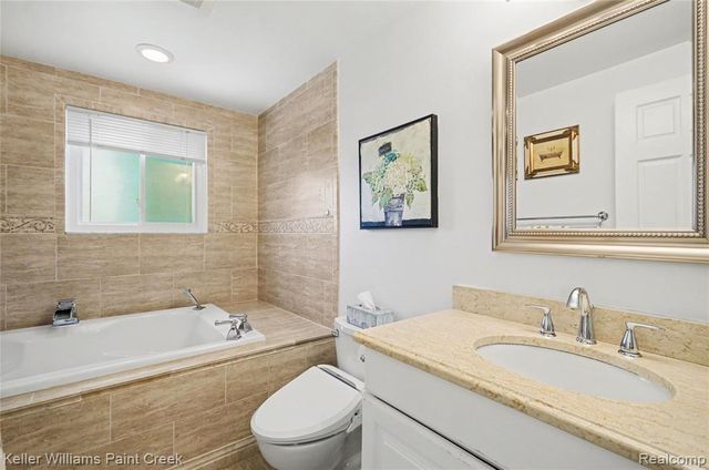 1437 Blairmoor Court, Grosse Pointe, MI 48236