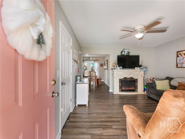 450 Candlestick Drive, Hull, GA 30646