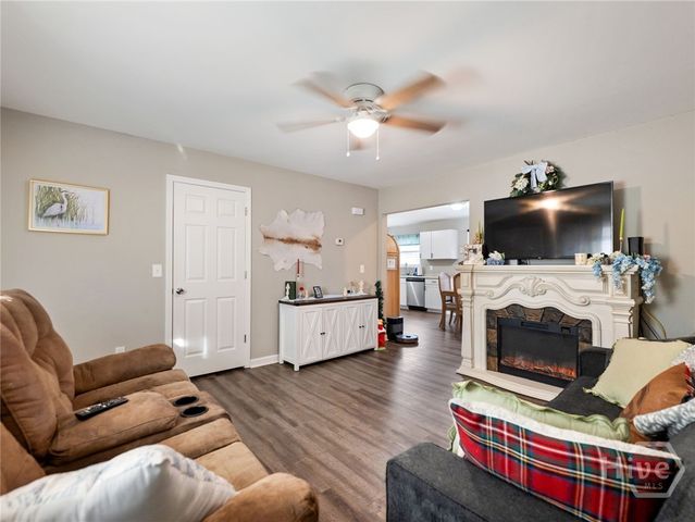 450 Candlestick Drive, Hull, GA 30646