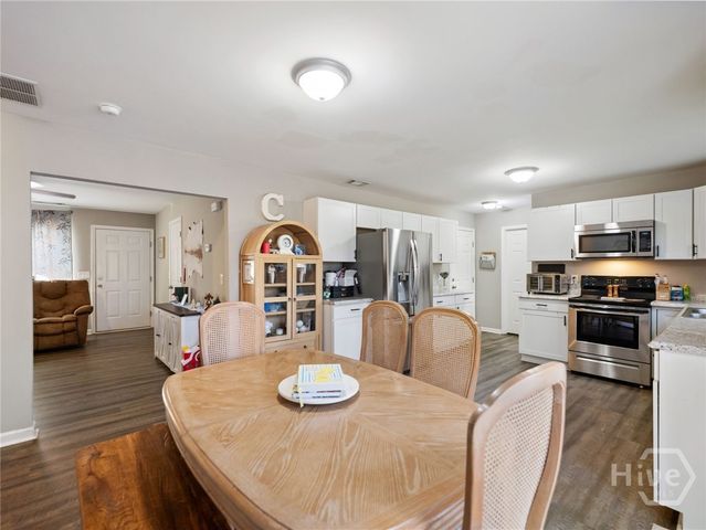 450 Candlestick Drive, Hull, GA 30646