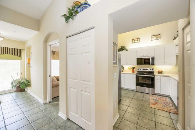 306 LYNBROOK CIRCLE 201, Venice, FL 34292