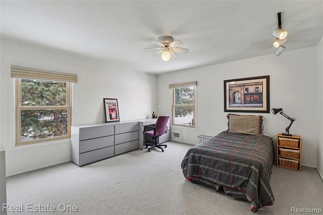 4150 Saddle Lane, West Bloomfield, MI 48322