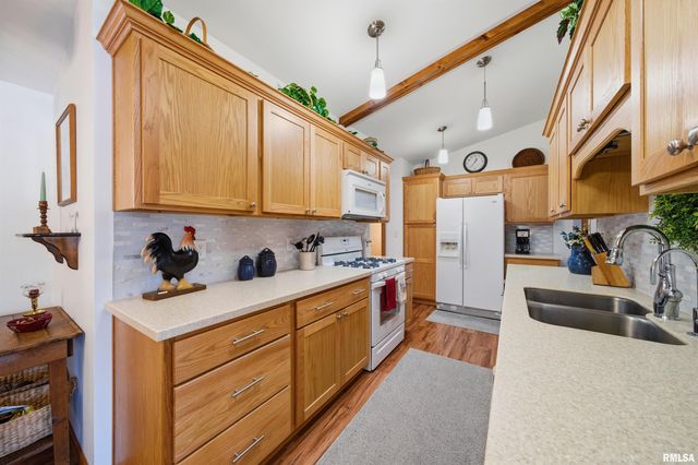 12656 SCHLEDER Road, Pekin, IL 61554