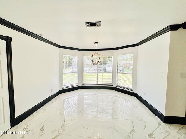 517 Commagere Boulevard, Bay Saint Louis, MS 39520
