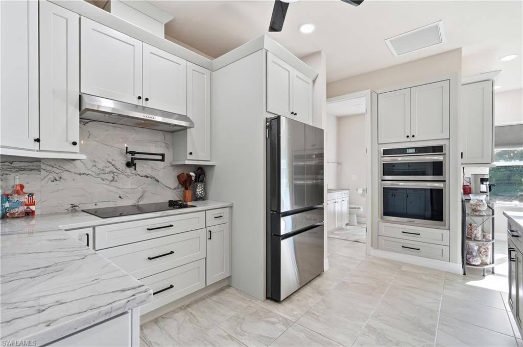 4507 Lake Heather CIR, ST. JAMES CITY, FL 33956 — photo 5