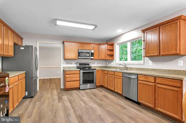 9400 AMERICA LN, Spotsylvania, VA 22551