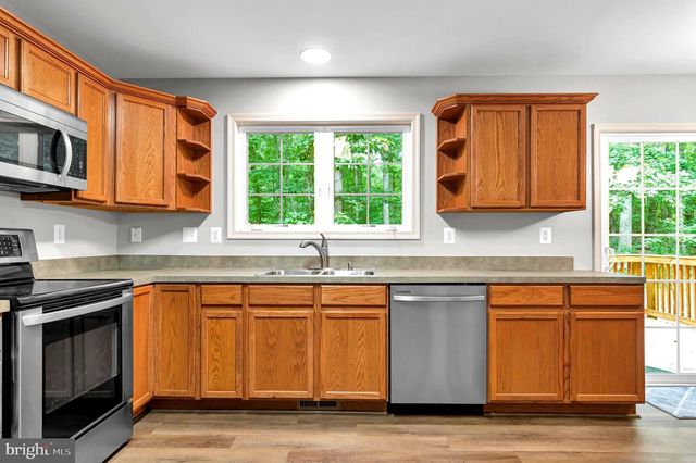 9400 AMERICA LN, Spotsylvania, VA 22551